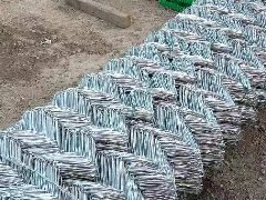 二.防護(hù)網(wǎng)系列：PVC涂塑鐵絲，包塑絲